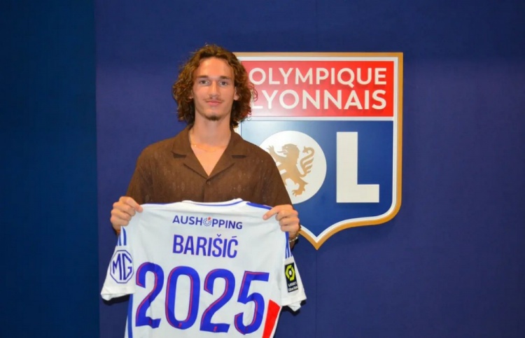 里昂官方：与19岁右边卫特奥-巴里西奇签下“1+2”合同